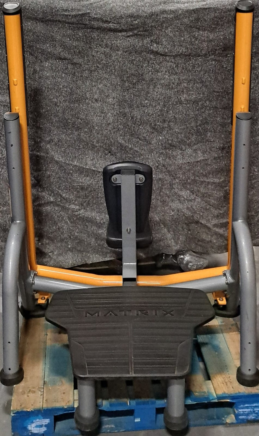 Matrix Shoulder Press Bench w/Pivot - Pre Owned