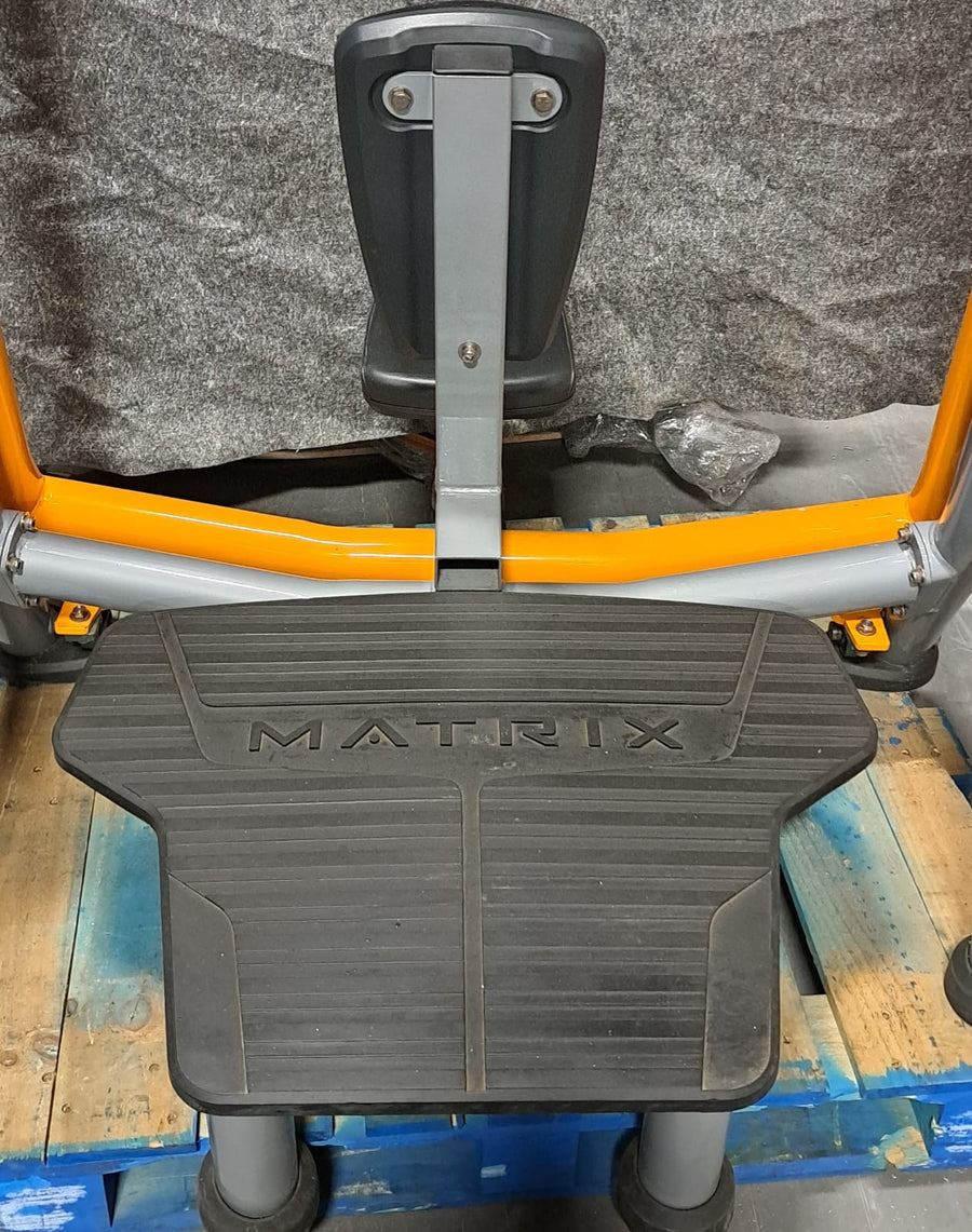 Matrix Shoulder Press Bench w/Pivot - Pre Owned